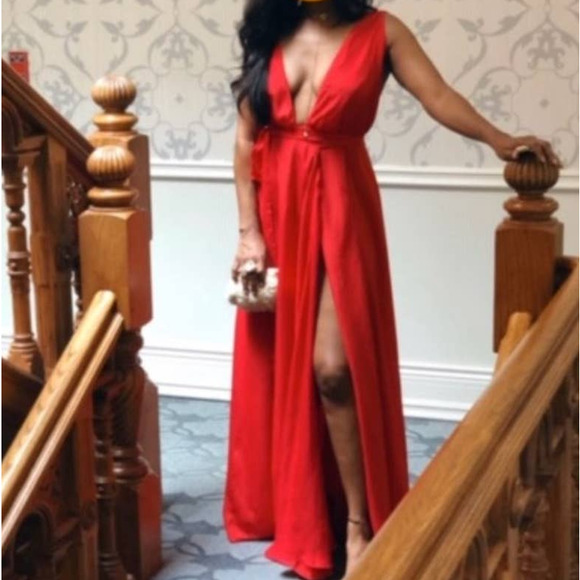 Lovers + Friends Leah Gown in Red Rose - Picture 10 of 10